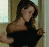 alice-eve-naked-scene-2.gif